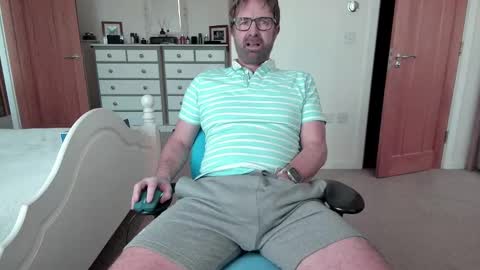 Snapshot of bradley77777 chatting on 01-31-25, 12:18 bradley77777 online show from 01-31-25, 12:18