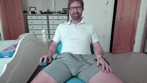 Snapshot of bradley77777 chatting on 02-17-25, 11:13 bradley77777 online show from 02-17-25, 11:13