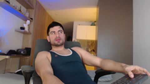 Snapshot of bradley_muscle chatting on 10-31-25, 02:18 Bradley online show from 10-31-25, 02:18