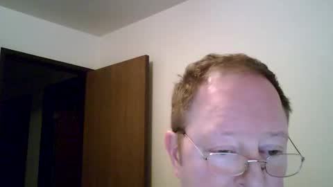 Snapshot of bradybunchfan1 chatting on 04-05-26, 11:51 bradybunchfan1 online show from 04-05-26, 11:51