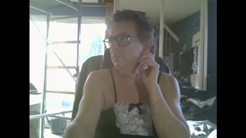 bradysboy online show from 11-17-25, 09:37