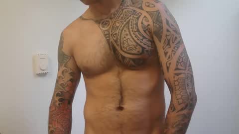 Snapshot of brahcuz chatting on 09-29-25, 11:09 Faka online show from 09-29-25, 11:09