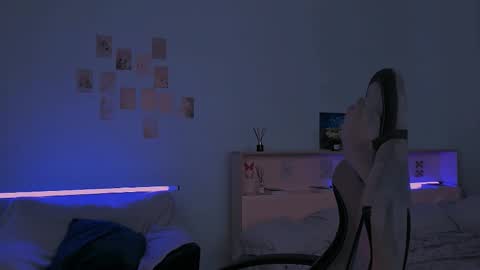 Lilly online show from 11-15-25, 06:55