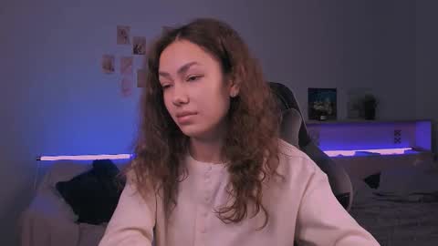 Lilly online show from 11-30-25, 05:55