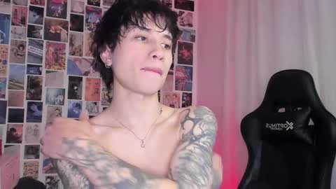 Snapshot of brand741 chatting on 10-21-25, 05:08 Brand online show from 10-21-25, 05:08