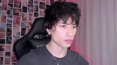 Snapshot of brand741 chatting on 10-22-25, 03:40 Brand online show from 10-22-25, 03:40