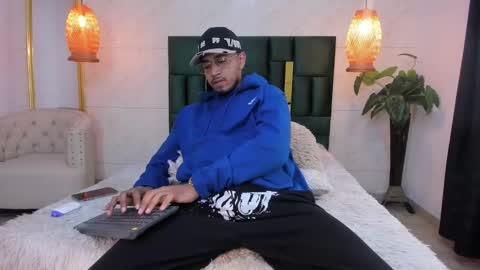 Brand  online show from 11-14-25, 01:21