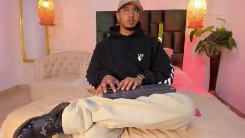 Brand  online show from 11-22-25, 11:42