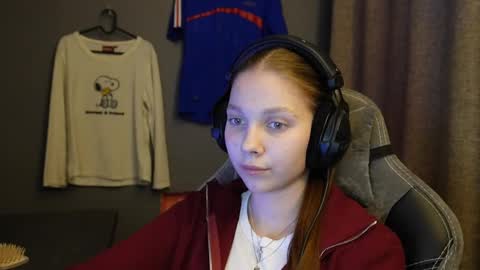 Snapshot of brandamatteson chatting on 11-15-25, 03:52 Alice online show from 11-15-25, 03:52