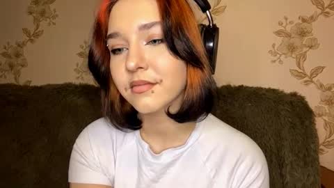 Emily online show from 02-10-26, 08:35