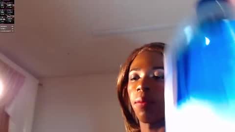 Snapshot of brandi_ross_ chatting on 01-17-25, 11:07 Brandy online show from 01-17-25, 11:07