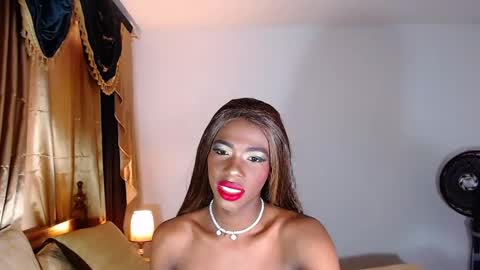 Snapshot of brandi_ross_ chatting on 02-17-25, 08:15 Brandy online show from 02-17-25, 08:15