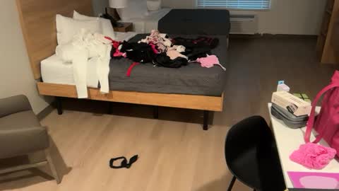 brandicumxxx online show from 05-16-26, 11:36
