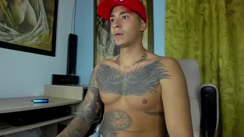 Snapshot of brandonlavitt chatting on 12-23-24, 10:53 Brandon Lavitt online show from 12-23-24, 10:53