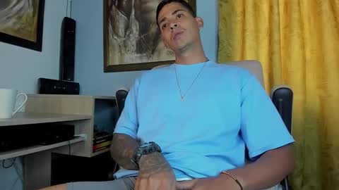 Snapshot of brandonlavitt chatting on 12-24-24, 12:22 Brandon Lavitt online show from 12-24-24, 12:22