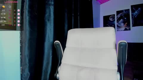 Snapshot of brandonlavitt chatting on 02-10-25, 10:31 Brandon Lavitt online show from 02-10-25, 10:31