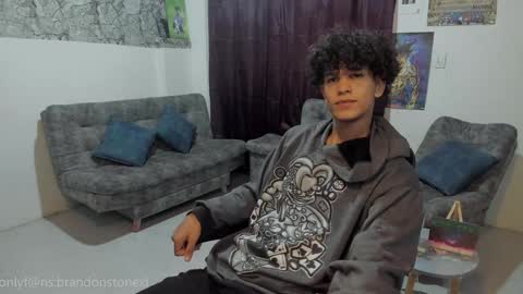 Snapshot of brandonstonexl chatting on 02-08-25, 03:52 Brandon Stone online show from 02-08-25, 03:52