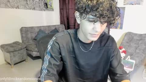 Snapshot of brandonstonexl chatting on 02-18-25, 05:53 Brandon Stone online show from 02-18-25, 05:53