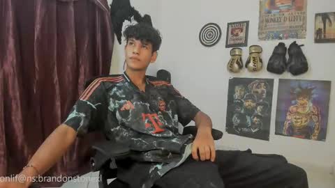 Snapshot of brandonstonexl chatting on 10-01-25, 06:58 Brandon Stone online show from 10-01-25, 06:58