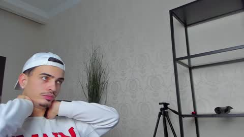 BrandonTateX online show from 12-18-24, 03:33