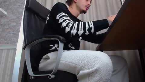 BrandonTateX online show from 10-02-25, 09:05