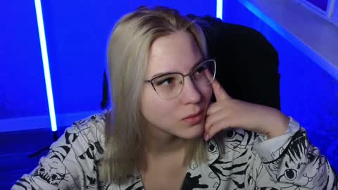 Snapshot of brandy__stars chatting on 12-26-24, 01:51 Belle online show from 12-26-24, 01:51