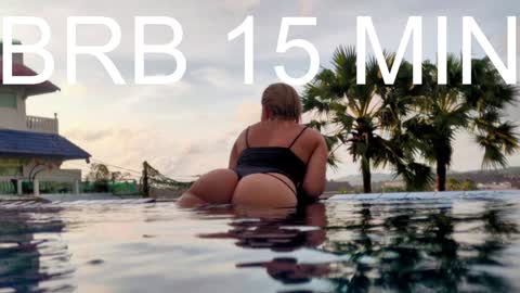 Snapshot of brandy__stars chatting on 12-31-24, 06:05 Belle online show from 12-31-24, 06:05