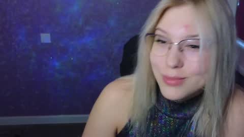 Snapshot of brandy__stars chatting on 01-07-25, 03:57 Belle online show from 01-07-25, 03:57