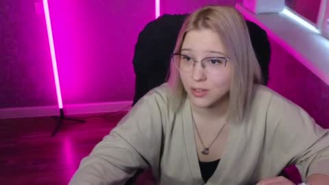 Snapshot of brandy__stars chatting on 01-31-25, 04:58 Belle online show from 01-31-25, 04:58