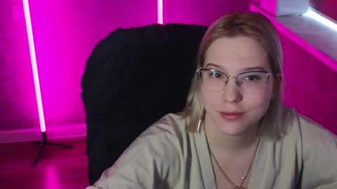 Snapshot of brandy__stars chatting on 02-01-25, 05:49 Belle online show from 02-01-25, 05:49