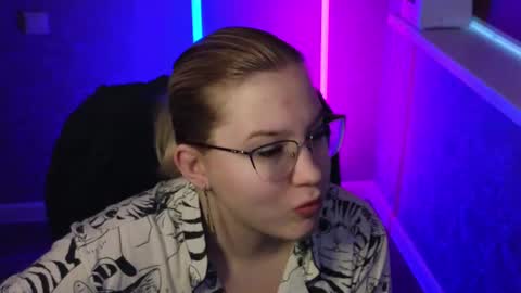 Snapshot of brandy__stars chatting on 03-02-25, 01:58 Belle online show from 03-02-25, 01:58