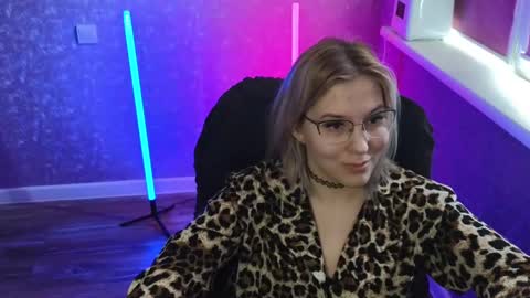 Snapshot of brandy__stars chatting on 03-07-25, 05:08 Belle online show from 03-07-25, 05:08