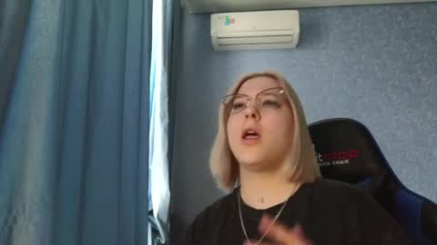 Belle  online show from 03-27-26, 08:26