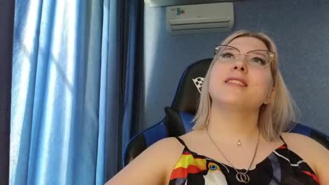 Belle  online show from 04-25-26, 07:11