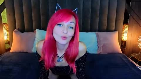 Brandybloomm online show from 11-08-25, 05:34
