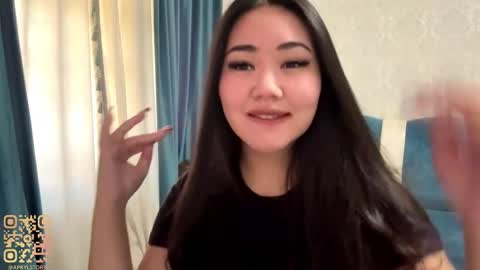 Snapshot of brandysveum chatting on 10-30-25, 04:25 Aypril   online show from 10-30-25, 04:25