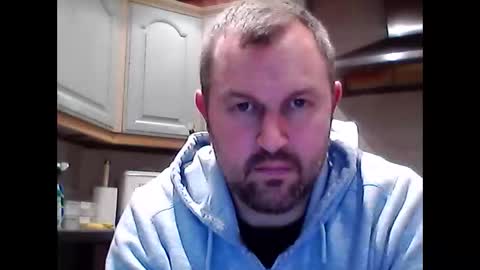 Snapshot of brasso1982 chatting on 10-16-25, 06:31 willywinker online show from 10-16-25, 06:31