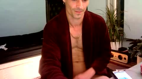 Bratdownunder online show from 09-13-25, 02:44