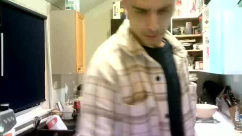 Bratdownunder online show from 11-18-25, 03:38