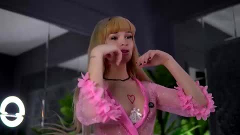 Scarlet online show from 03-18-26, 06:49