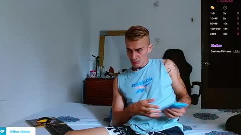 Snapshot of bray_hotboy chatting on 02-01-26, 01:20 Bray Hotboy online show from 02-01-26, 01:20