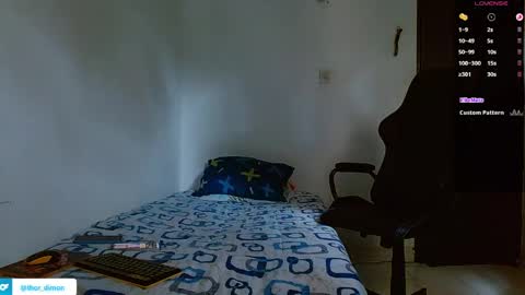 Snapshot of bray_hotboy chatting on 03-27-26, 04:07 Bray Hotboy online show from 03-27-26, 04:07