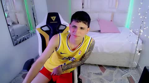 Snapshot of brayan_lopezz chatting on 01-07-25, 07:38 BRAYAN online show from 01-07-25, 07:38