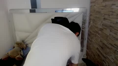 Snapshot of brayan_lopezz chatting on 02-03-25, 12:36 BRAYAN online show from 02-03-25, 12:36