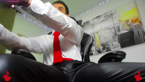 Snapshot of brayhambrown chatting on 11-02-25, 10:45 brayhambrown online show from 11-02-25, 10:45