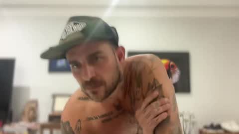 Snapshot of braziliannewyorker chatting on 12-02-24, 03:47 LostAndFoundinBrazil online show from 12-02-24, 03:47