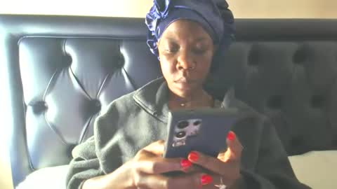 Snapshot of breads chatting on 11-01-25, 06:26 Harris online show from 11-01-25, 06:26