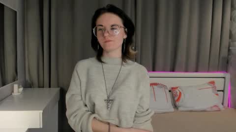 Eva  online show from 11-15-25, 07:10