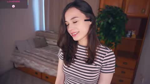 Mia Bunyard online show from 09-15-25, 06:13