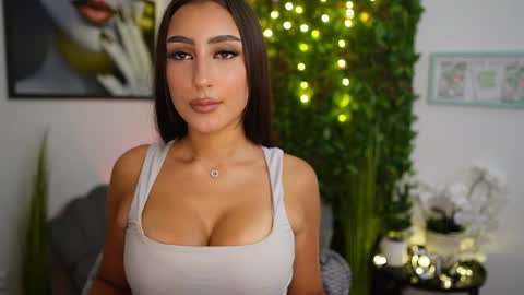 Bree online show from 09-11-25, 01:44